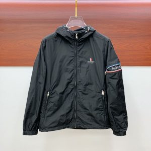 モンクレール ナイロンジャケット メンズ