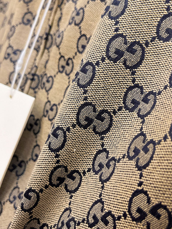 グッチ 服 アウトレット GUCCI GG柄 リバーシブル ジップアップ ブルゾン ジャケット ベージュ 2525655 ジャケット メンズ おしゃれ - 画像 (8)