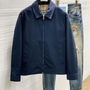 バーバリー ジャケット コーデ