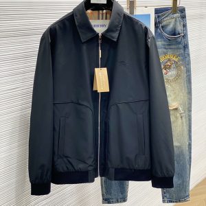 バーバリー ジャケット コーデ