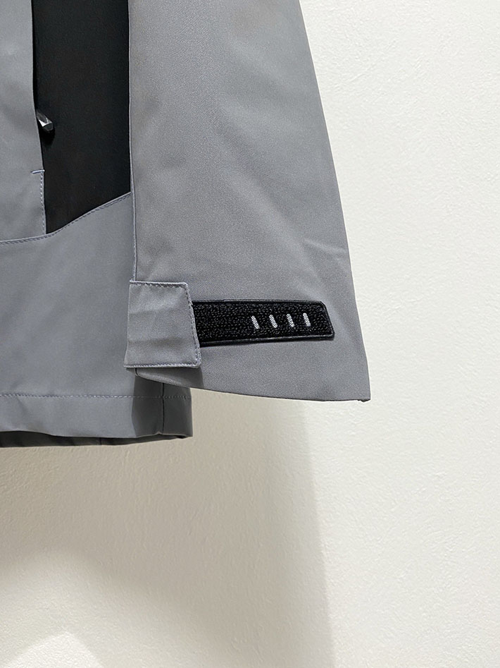 アークテリクス マウンテンパーカー ARC’TERYX アトム フーディ ナイロンジャケット ブラック/ブルー 2525677 アークテリクス ジャケット レディース - 画像 (5)