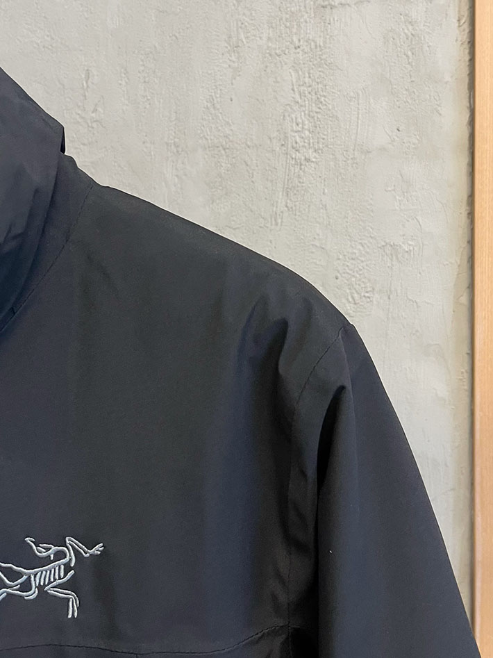 アークテリクス マウンテンパーカー ARC’TERYX アトム フーディ ナイロンジャケット ブラック 2525682 アークテリクス レディース 人気 - 画像 (7)