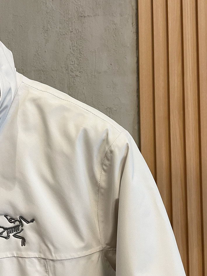 アークテリクス マウンテンパーカー ARC’TERYX アトム フーディ ナイロンジャケット ホワイト 2525683 アークテリクス レディース 人気 - 画像 (7)