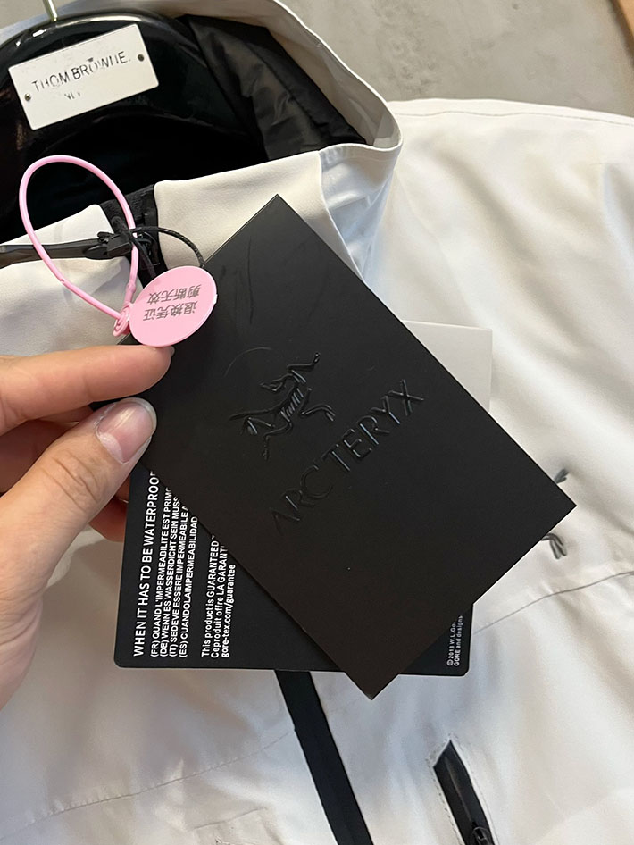 アークテリクス マウンテンパーカー ARC’TERYX アトム フーディ ナイロンジャケット ホワイト 2525683 アークテリクス レディース 人気 - 画像 (6)