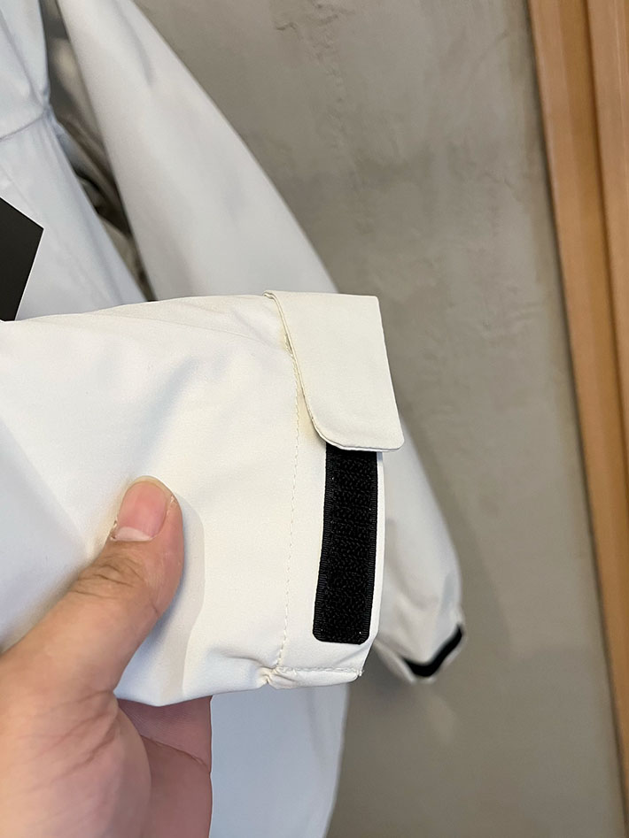 アークテリクス マウンテンパーカー ARC’TERYX アトム フーディ ナイロンジャケット ホワイト 2525683 アークテリクス レディース 人気 - 画像 (4)