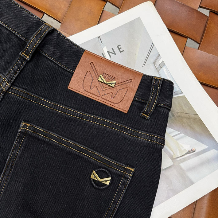 最高級フェンディスーパーコピー FENDI 今流行りのデニム ジーンズブランド 高級 メンズ 2525701 フェンディ ジーンズ メンズ - 画像 (2)