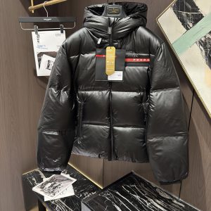プラダ ダウンジャケット メンズ