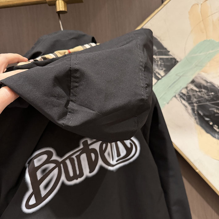最高級バーバリースーパーコピー BURBERRY チェッカーテープ ナイロン フーデッドジャケット ブラック 2525751 バーバリー ジャケット メンズ - 画像 (6)