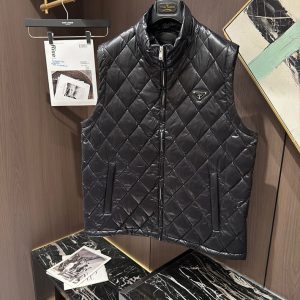 プラダ ダウンベスト メンズ