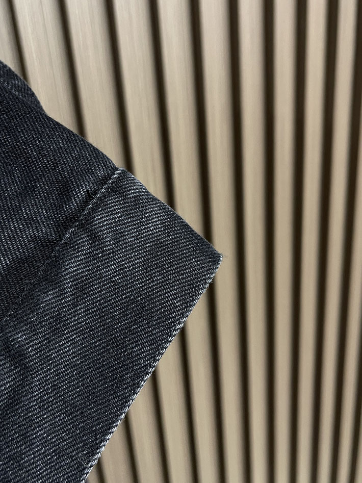 ルイヴィトン LV デニム トラッカージャケット 1AILKB ブラック Louis Vuitton ルイ ヴィトン デニム ジャケット bts - 画像 (2)