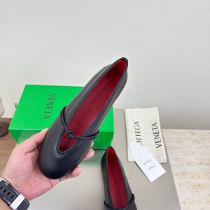 ボッテガ 靴 アウトレット