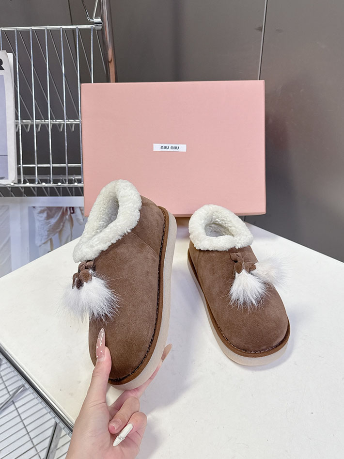 ミュウミュウ ブーツ アウトレット