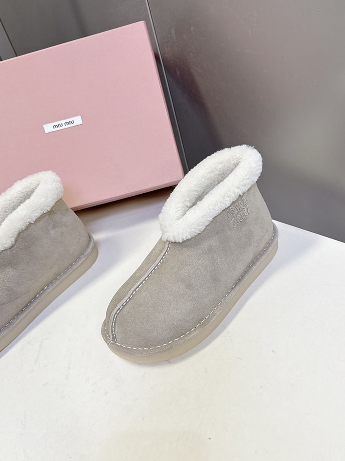 最高級MiuMiuスーパーコピー ミュウミュウ スエードxシアリング ミュール 5R514E 2627061 ミュウミュウ ムートンブーツ - 画像 (2)