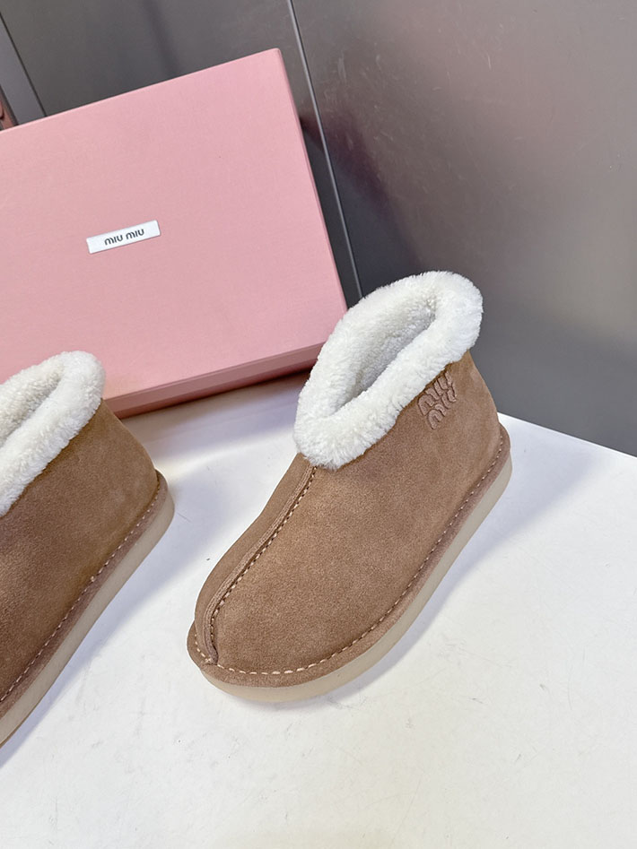 最高級MiuMiuスーパーコピー ミュウミュウ スエードxシアリング ミュール 5R514E 2627062 Miumiu ムートン シューズ - 画像 (2)