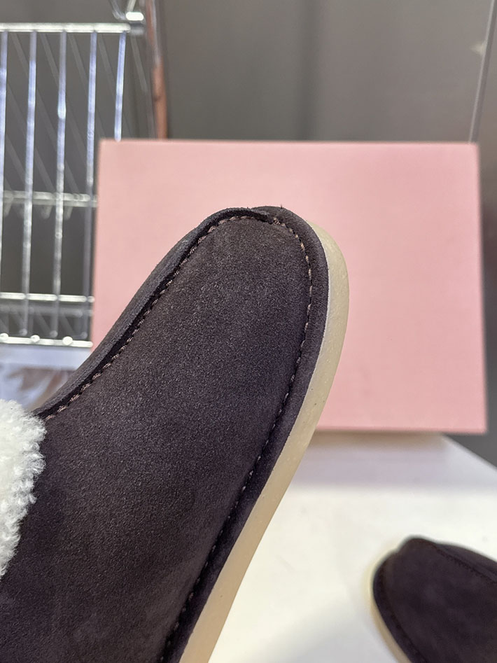 最高級MiuMiuスーパーコピー ミュウミュウ スエードxシアリング ミュール 5R514E 2627063 ミュウミュウ 冬 靴 - 画像 (7)