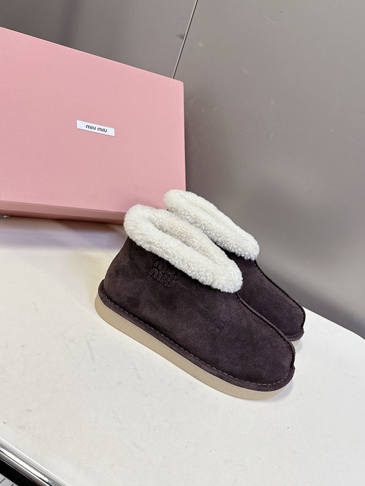 最高級MiuMiuスーパーコピー ミュウミュウ スエードxシアリング ミュール 5R514E 2627063 ミュウミュウ 冬 靴 - 画像 (3)