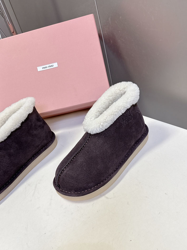 最高級MiuMiuスーパーコピー ミュウミュウ スエードxシアリング ミュール 5R514E 2627063 ミュウミュウ 冬 靴 - 画像 (2)