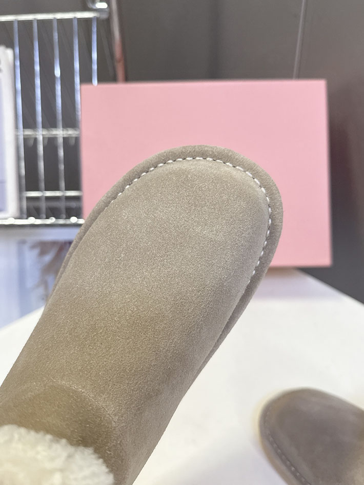 最高級MiuMiuスーパーコピー ミュウミュウ スエードxシアリング ミュール 5R514E 2627064 miumiu レザーブーツ - 画像 (7)