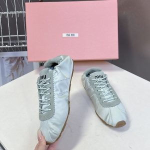 ミュウ ミュウ 靴 新作