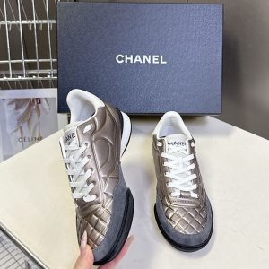 シャネル スニーカー 新作