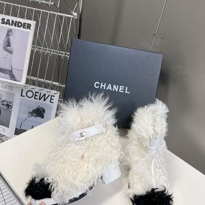 シャネル ブーツ 値段