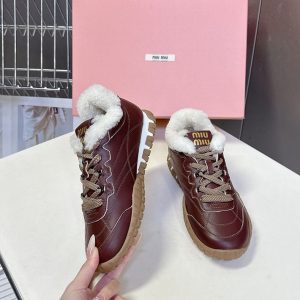 MIUMIU スニーカー アウトレット
