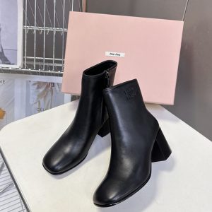 ミュウ ミュウ ブーツ アウトレット