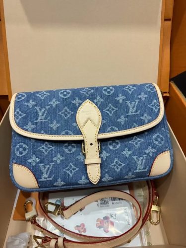 ルイヴィトン ショルダーバッグ 新作 Louis Vuitton モノグラム・デニム ディアヌ M13070 ヴィトン デニム バッグ 新作 photo review