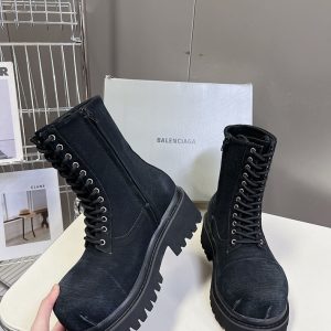 バレンシアガ ブーツ アウトレット