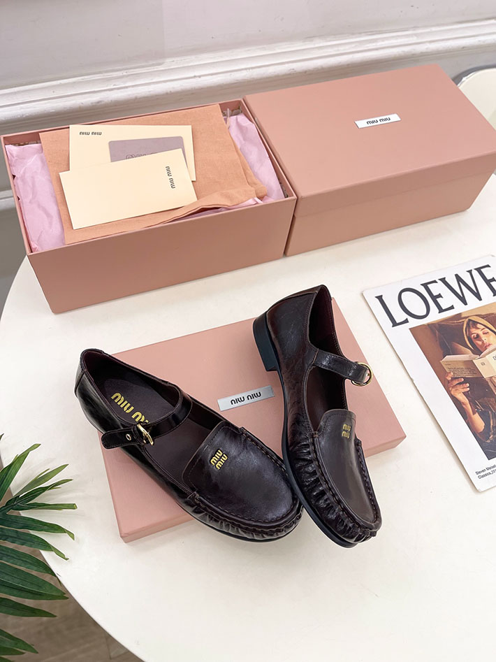 最高級MiuMiuスーパーコピー ミュウミュウ ストラップ付レザーローファー 5D563E_007_F0003 MIUMIU ローファー レディース - 画像 (9)