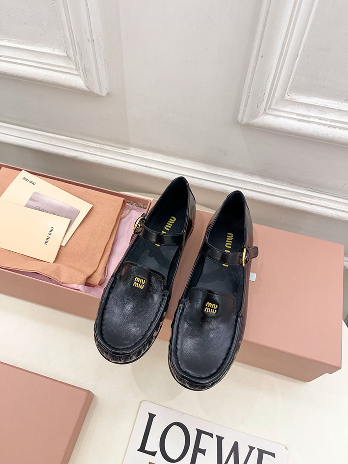 最高級MiuMiuスーパーコピー ミュウミュウ ストラップ付レザーローファー 5D563E_007_F0002 MIUMIU ローファー アウトレット - 画像 (8)