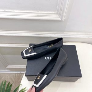 シャネル ローファー 定価