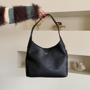 コーチ バッグ アウトレット 激安