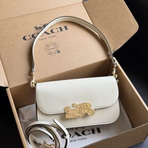 コーチ バッグ 斜 めがけ 人気