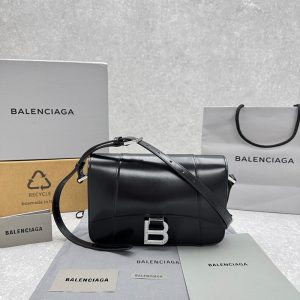 バレンシアガ バッグ アウトレット