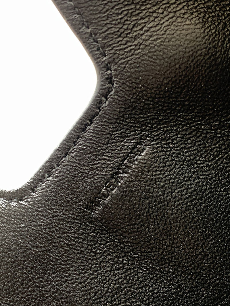 最高級セリーヌスーパーコピー CELINE ミディアム カミーユ 16(セーズ)ソフト バッグ ブラック 119563FX9.38NO - 画像 (2)