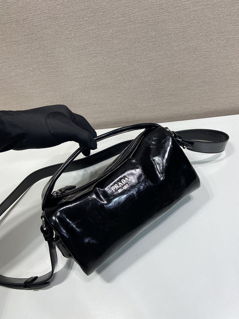 プラダ バッグ レディース PRADA レザー ショルダーバッグ ブラック 2VH188_2CYR_F0002 プラダ 斜 めがけ バッグ レディース - 画像 (8)