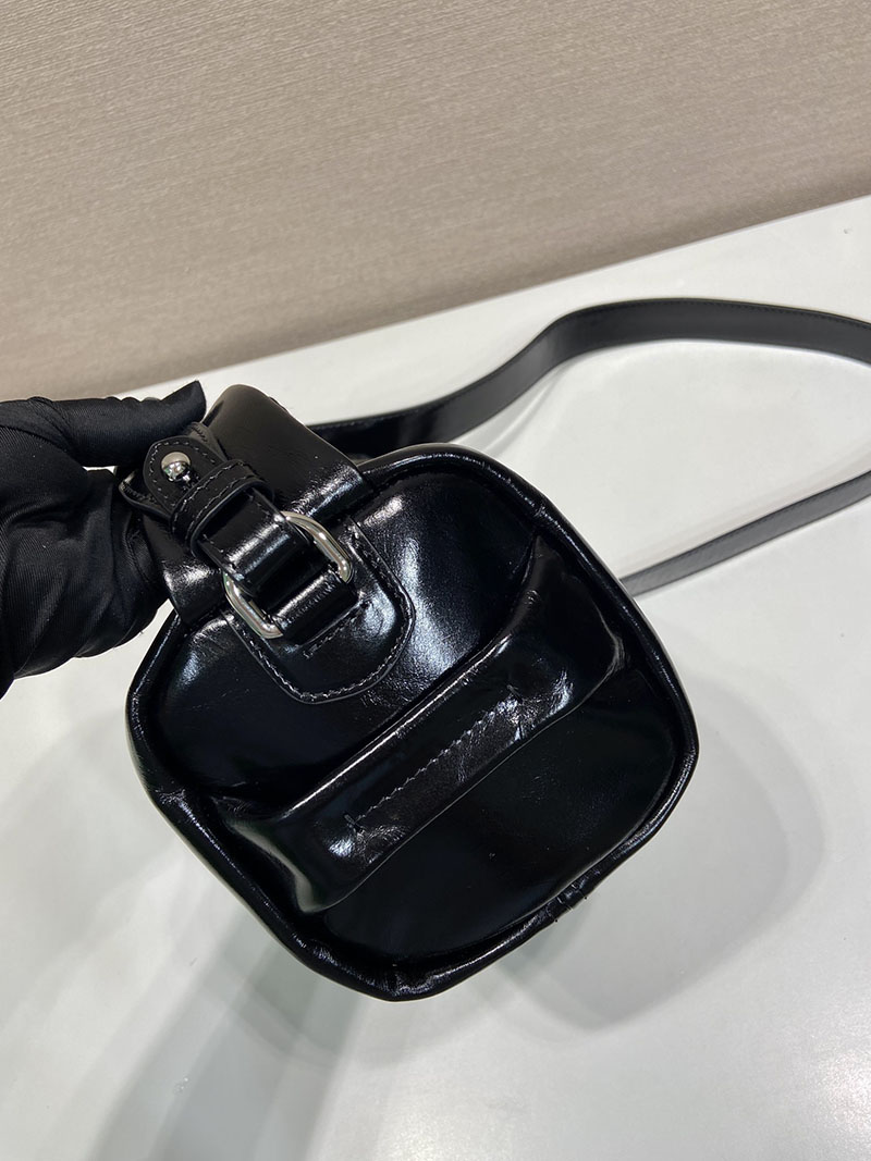 プラダ バッグ レディース PRADA レザー ショルダーバッグ ブラック 2VH188_2CYR_F0002 プラダ 斜 めがけ バッグ レディース - 画像 (5)