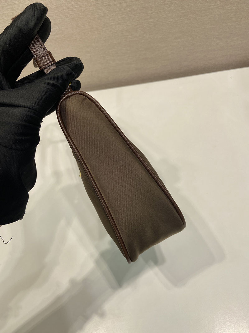 プラダ バッグ レディース PRADA Re-Edition 2005 Re-Nylon ミニバッグ ウォームブラウン 1N204X_R064_F0DFH プラダ ショルダーバッグ 人気 - 画像 (6)