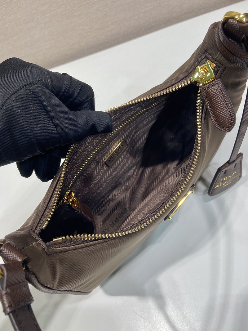 プラダ バッグ レディース PRADA Re-Edition 2005 Re-Nylon ミニバッグ ウォームブラウン 1N204X_R064_F0DFH プラダ ショルダーバッグ 人気 - 画像 (3)