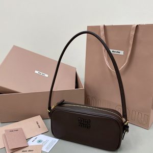 ミュウミュウ バッグ 茶色