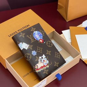 ルイヴィトン パスポートケース レディース