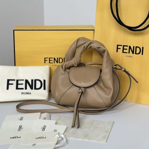 フェンディ バッグ アウトレット