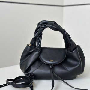 フェンディ スパイ バッグ 流行