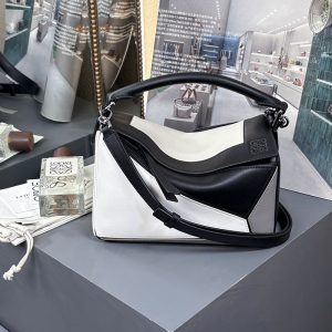 ロエベ バッグ アウトレット