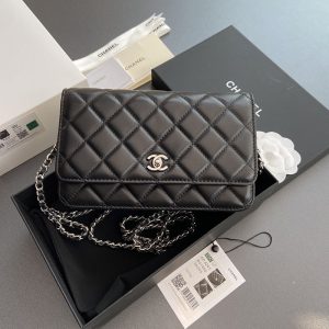 chanel チェーンウォレット 公式