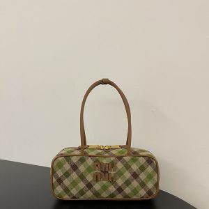 Miumiu バッグ 安い