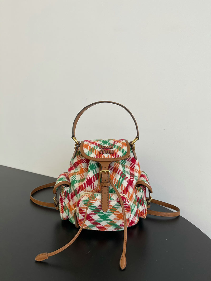 ミュウミュウ リュック アウトレット