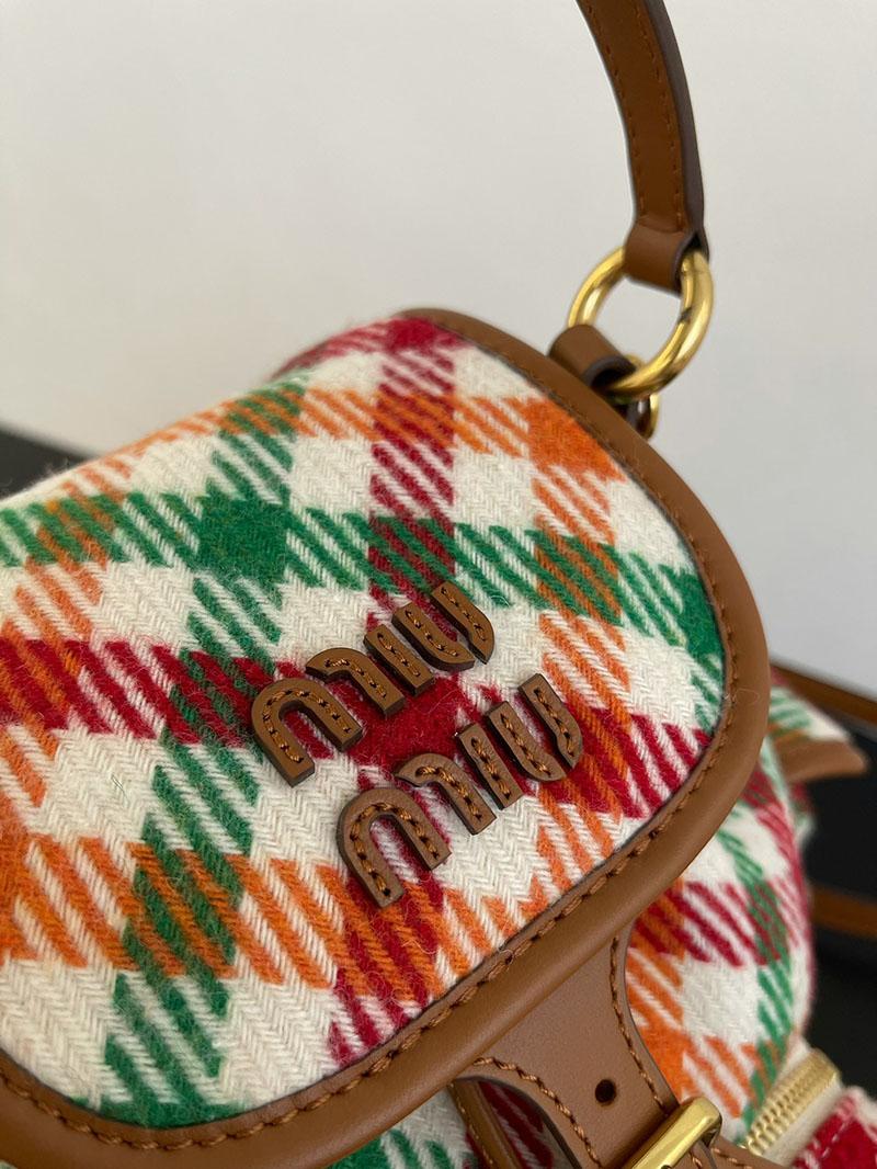 最高級MiuMiuスーパーコピー ミュウミュウ プレイドxレザー バックパック 5BZ043_2IFK_F0Q6N_V_OOM ミュウミュウ リュック アウトレット - 画像 (8)