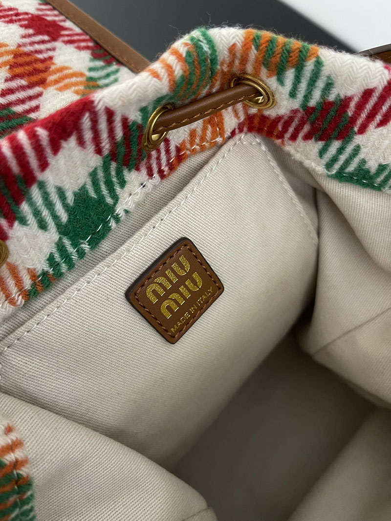 最高級MiuMiuスーパーコピー ミュウミュウ プレイドxレザー バックパック 5BZ043_2IFK_F0Q6N_V_OOM ミュウミュウ リュック アウトレット - 画像 (5)